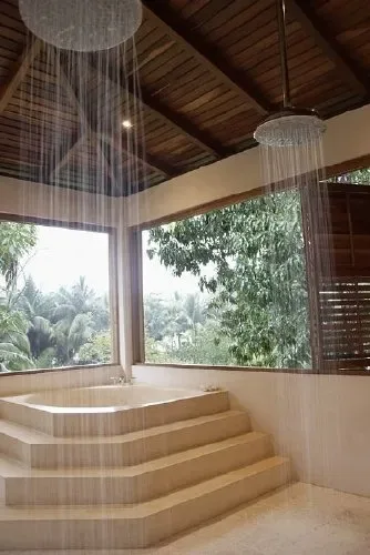 NI-06 — Mal Pais Beach Front Rental