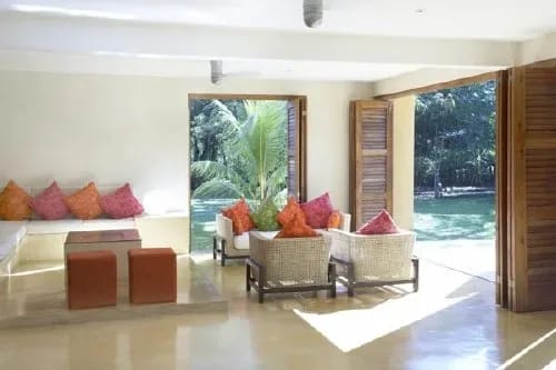 NI-06 — Mal Pais Beach Front Rental