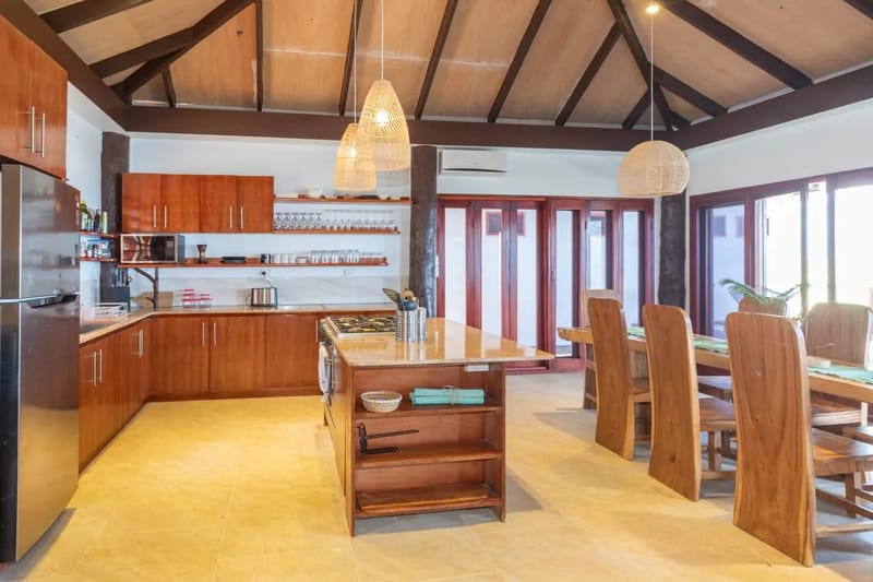 Cocina y comedor