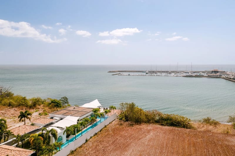 The Marina Mansion by AcoModo @ Vista Mar
