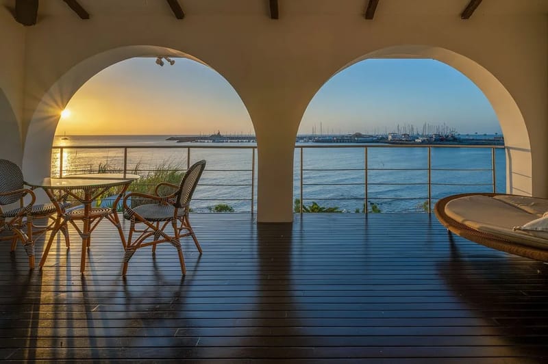 The Marina Mansion by AcoModo @ Vista Mar