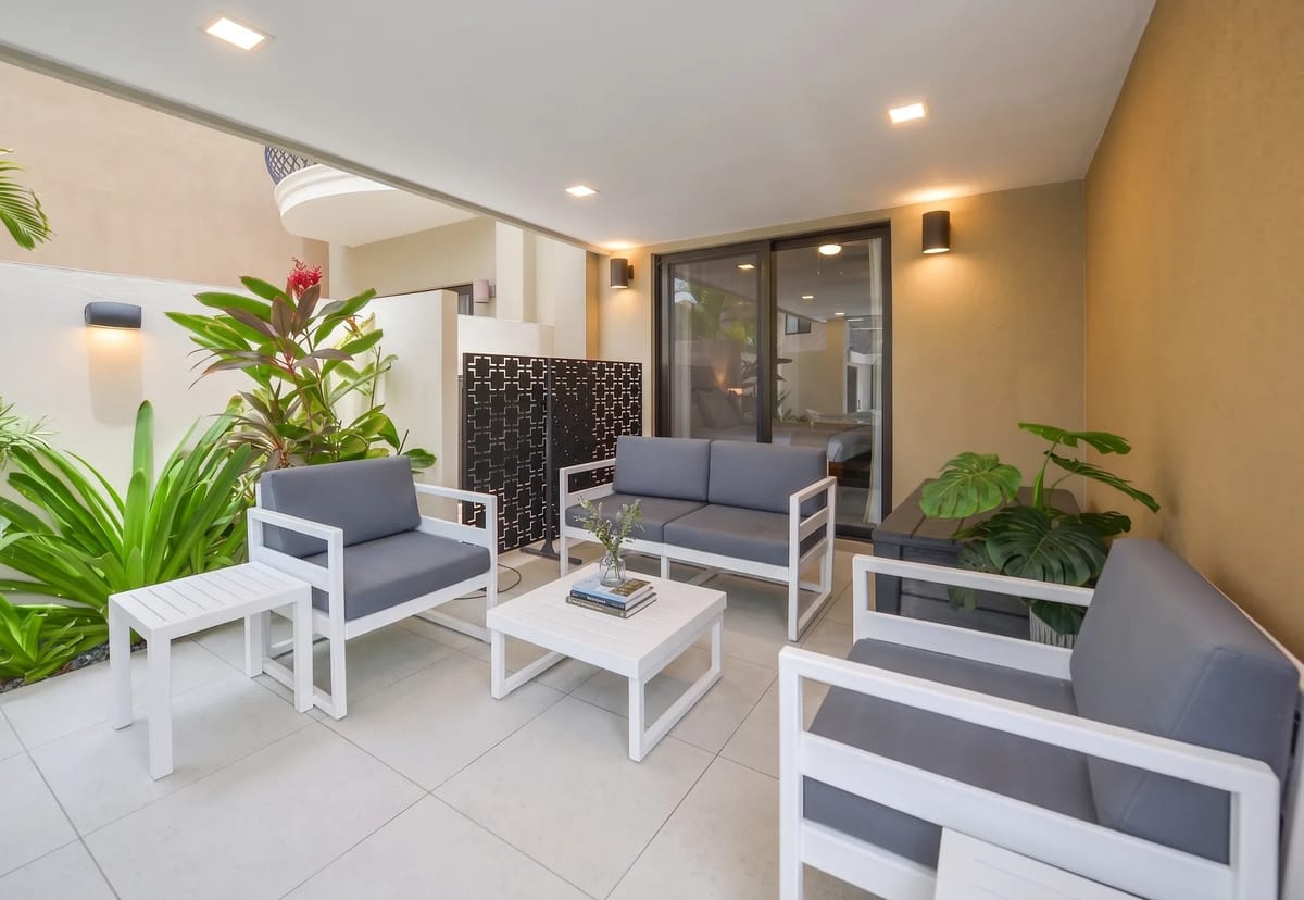 Covered lounging area