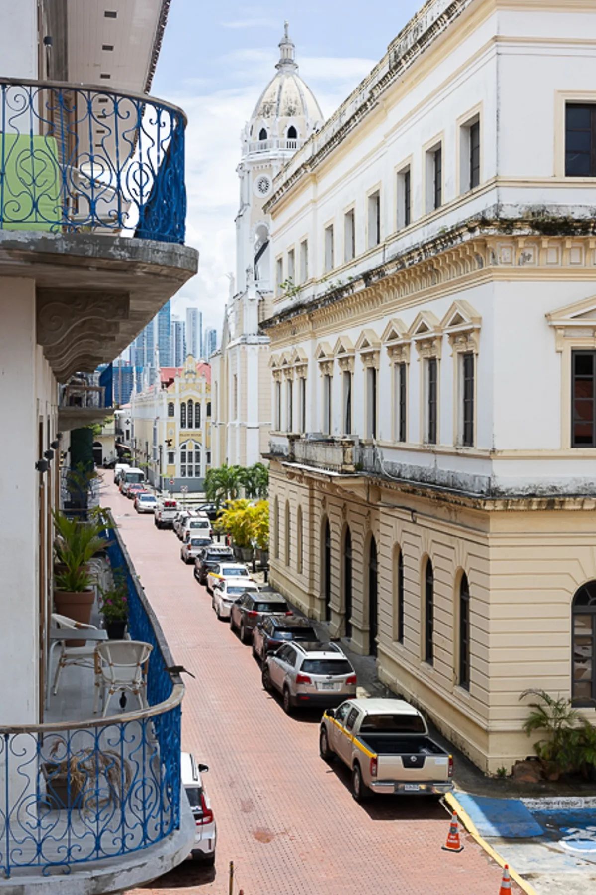 The Gentleman by AcoModo @ Casco Viejo