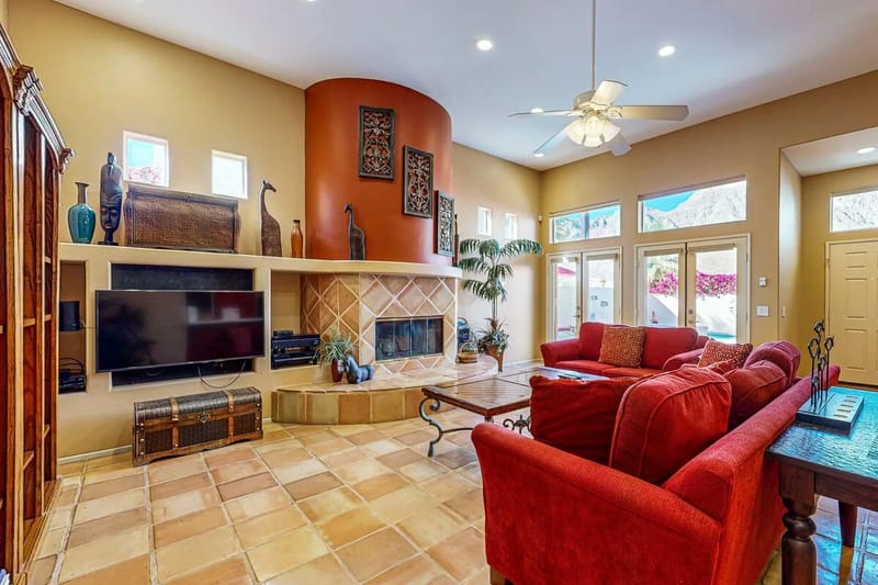 Avenida Montezuma Escape — property gallery