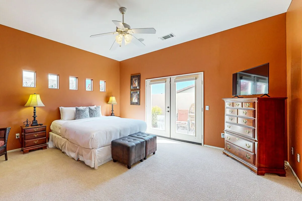Avenida Montezuma Escape — property gallery