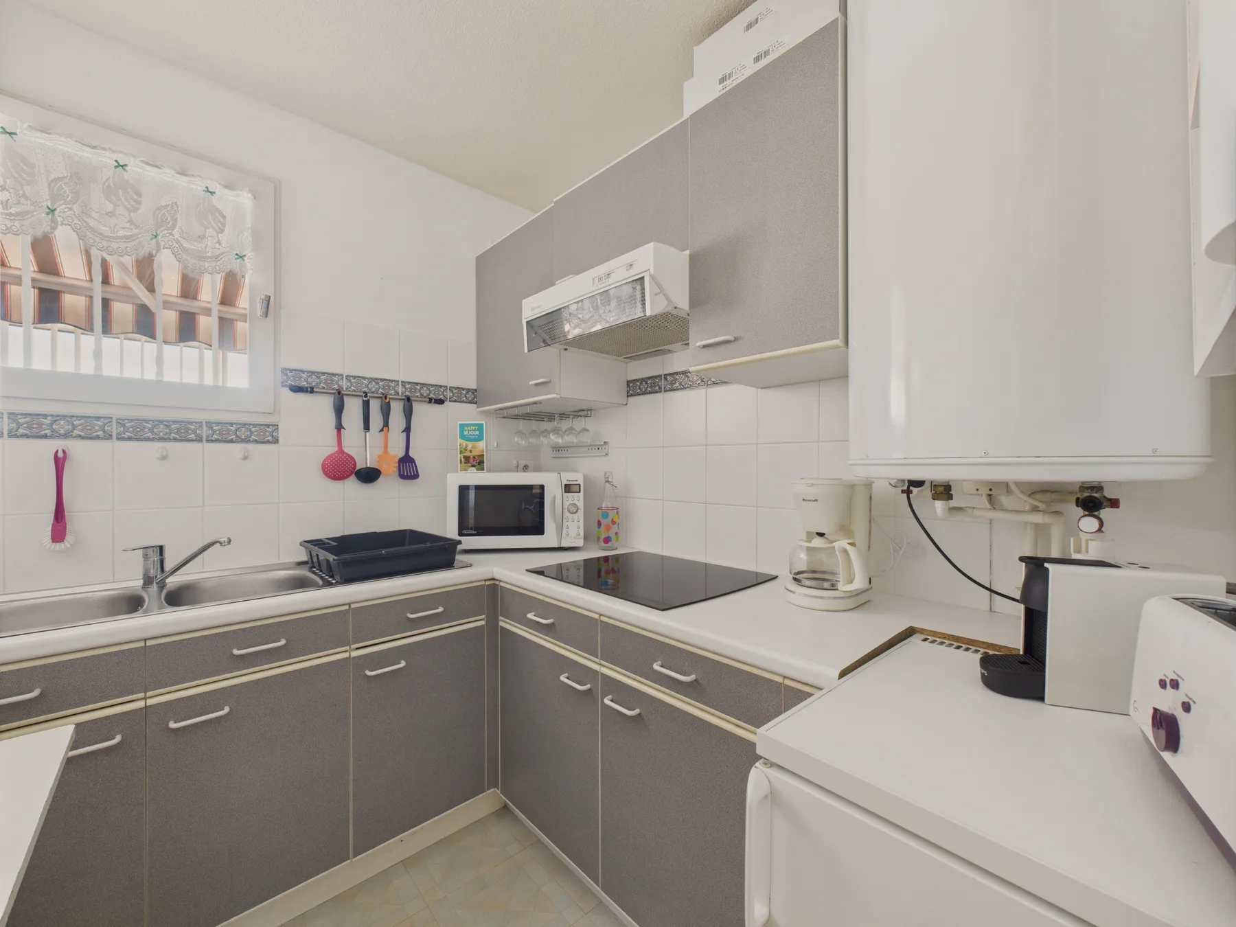Central Andernos apartment for four — property gallery