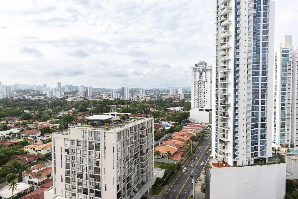 The Avant Condo by AcoModo @Coco del Mar