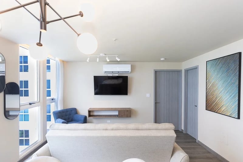 The Radiant Condo - Ave. Balboa (Ocean Front)