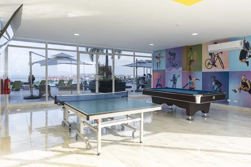 The Radiant Condo - Ave. Balboa (Ocean Front)