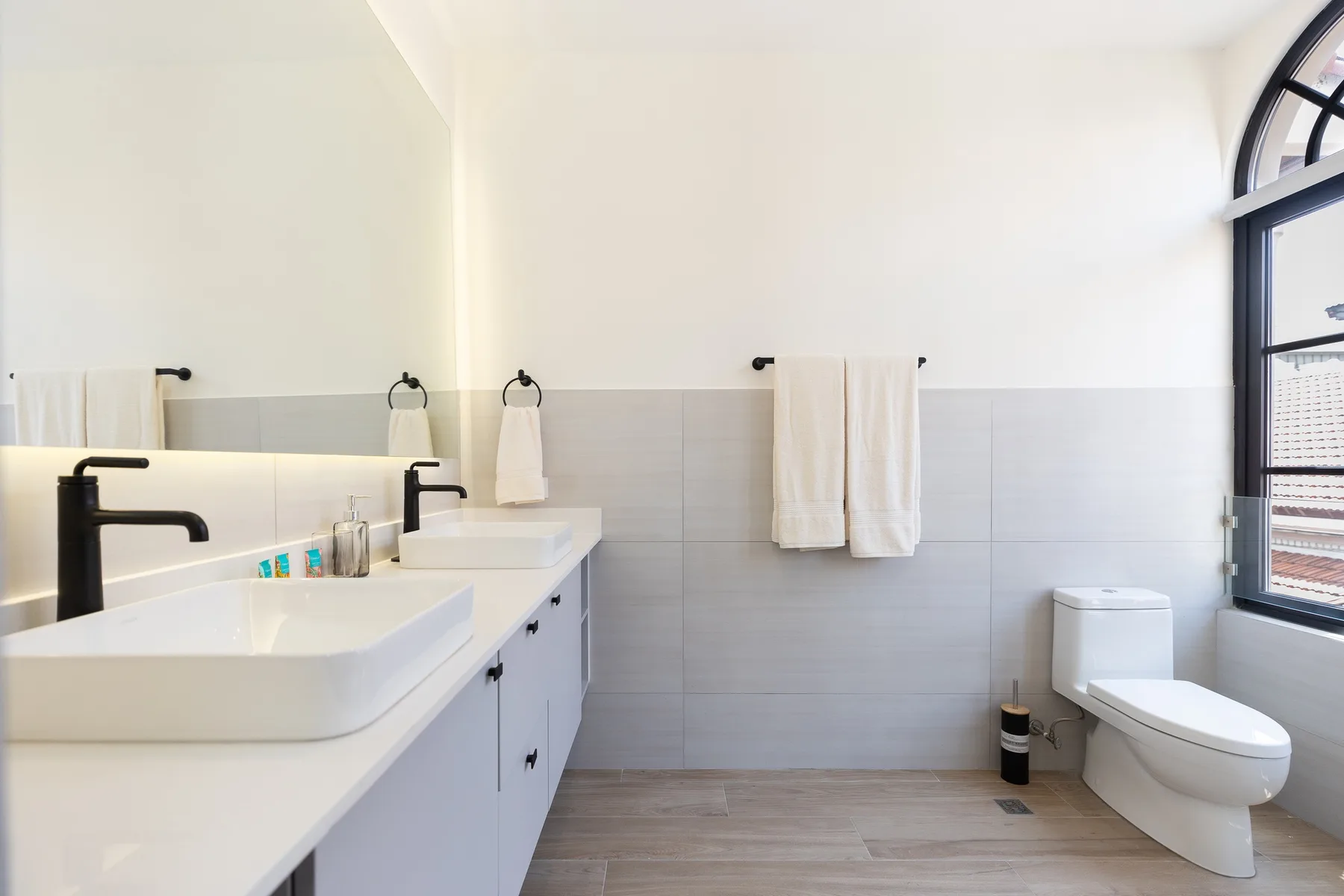 The Grand Penthouse by AcoModo @Casco Viejo