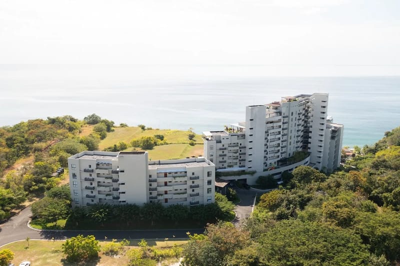 The Friendly Condo by AcoModo @Punta Caelo