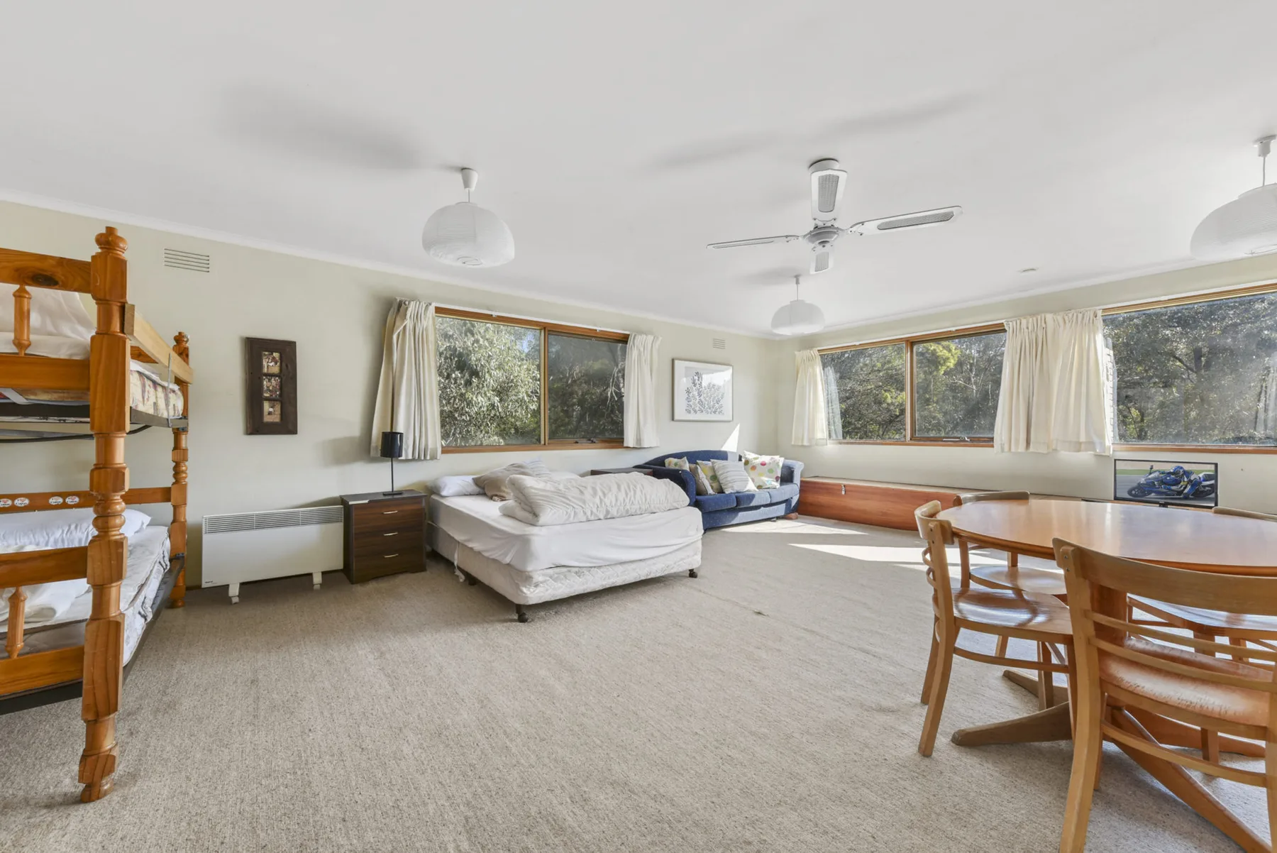 Aireys 15 — property and surroundings