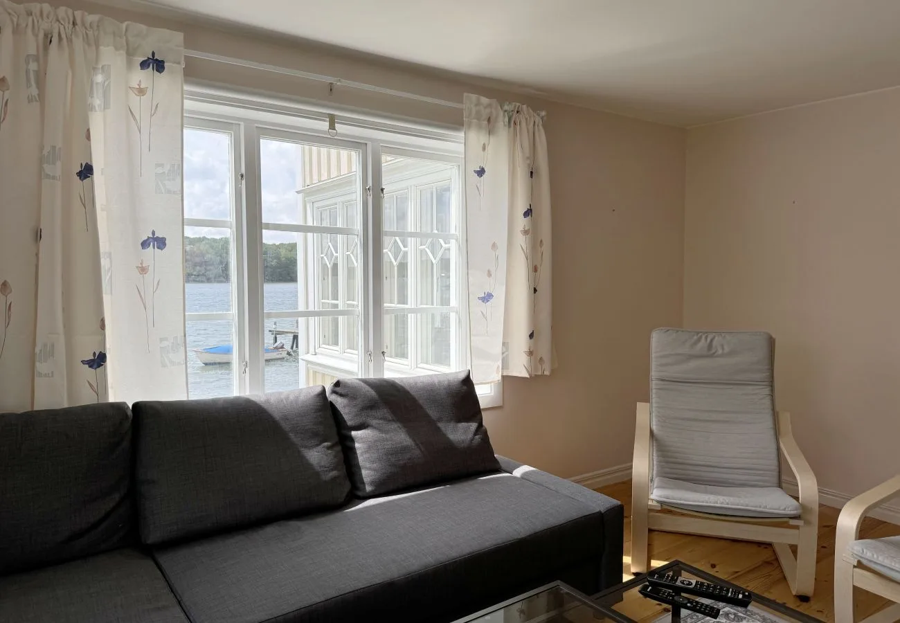 House in Hamburgsund - Unique beach villa with own jetty in Hamburgsund | SE09068
