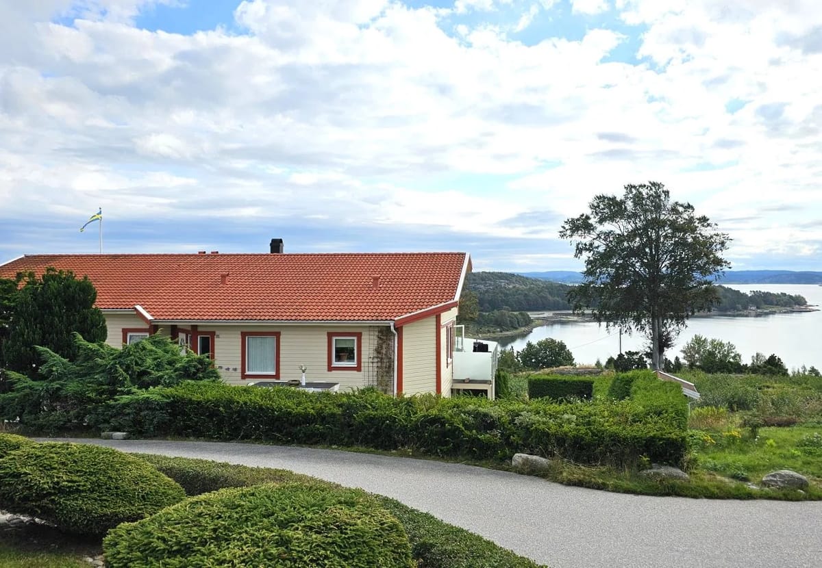 House in Myggenäs - Wonderful villa with panoramic sea view | SE09144