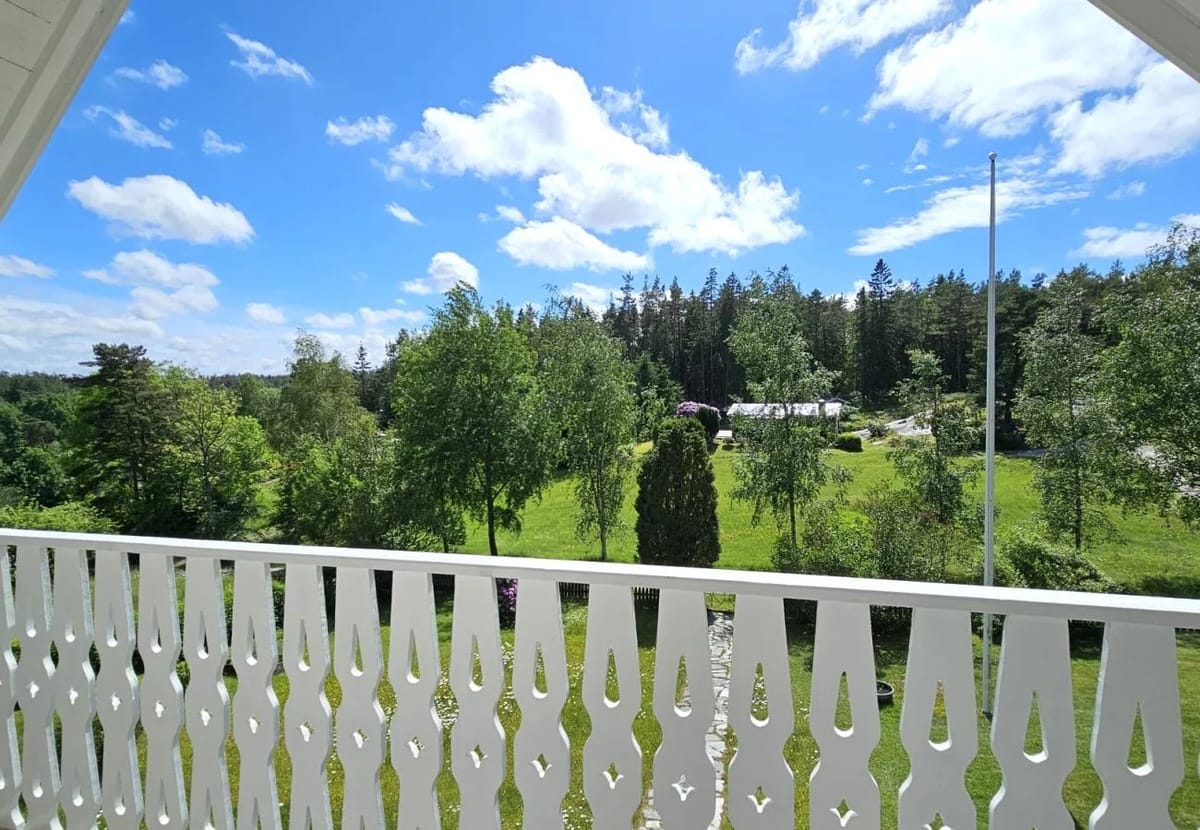 House in Henån - Peaceful Holiday Home near Forest and Sea | SE09158