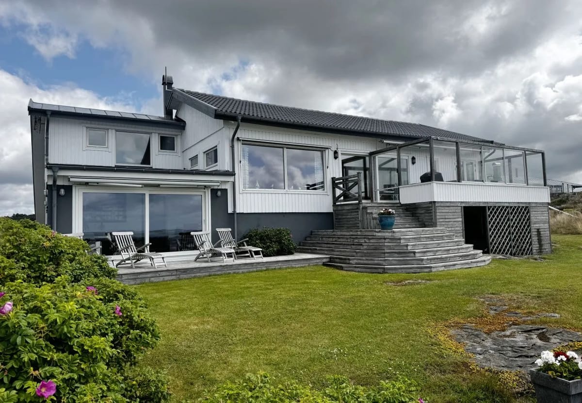 House in Åsa - Exclusive Beachfront Villa in Åsa – Sauna, Jacuzzi & Panoramic Sea View | SE02102