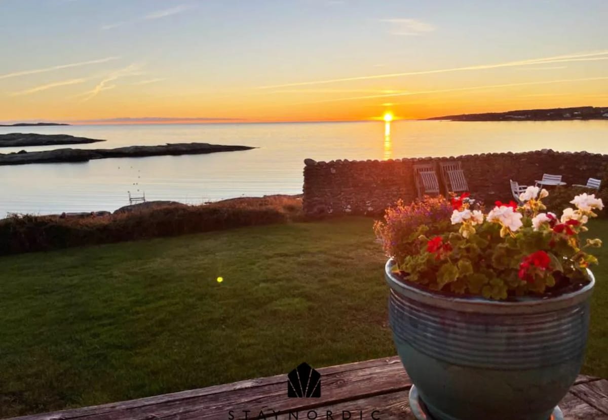 House in Åsa - Exclusive Beachfront Villa in Åsa – Sauna, Jacuzzi & Panoramic Sea View | SE02102