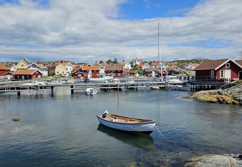 Casa en Hälleviksstrand - Casa en la costa oeste a 50 m del puerto de Edshultshall | SE09108