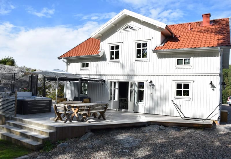 House in Henån - Newly built house near the sea & beach | SE09166