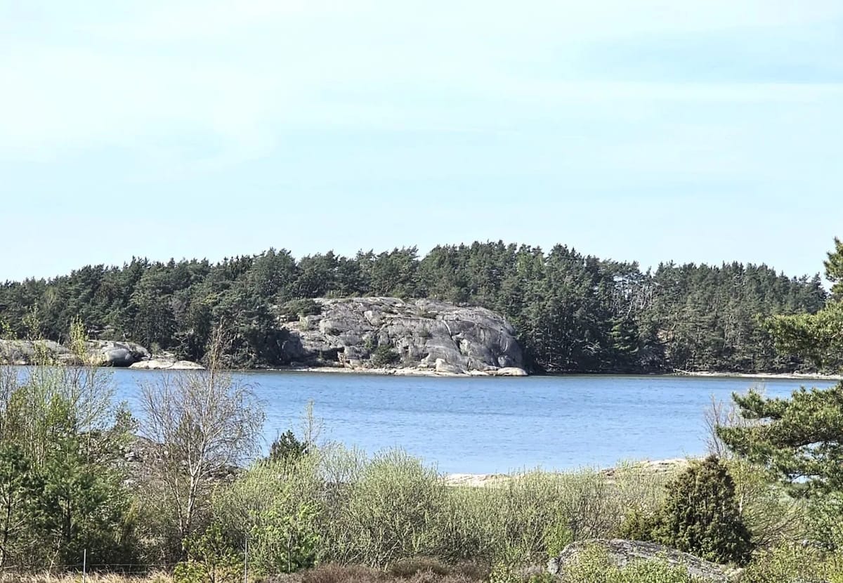 Casa en Varekil - Paraíso vacacional junto al mar en Rossön, Orust | SE09126