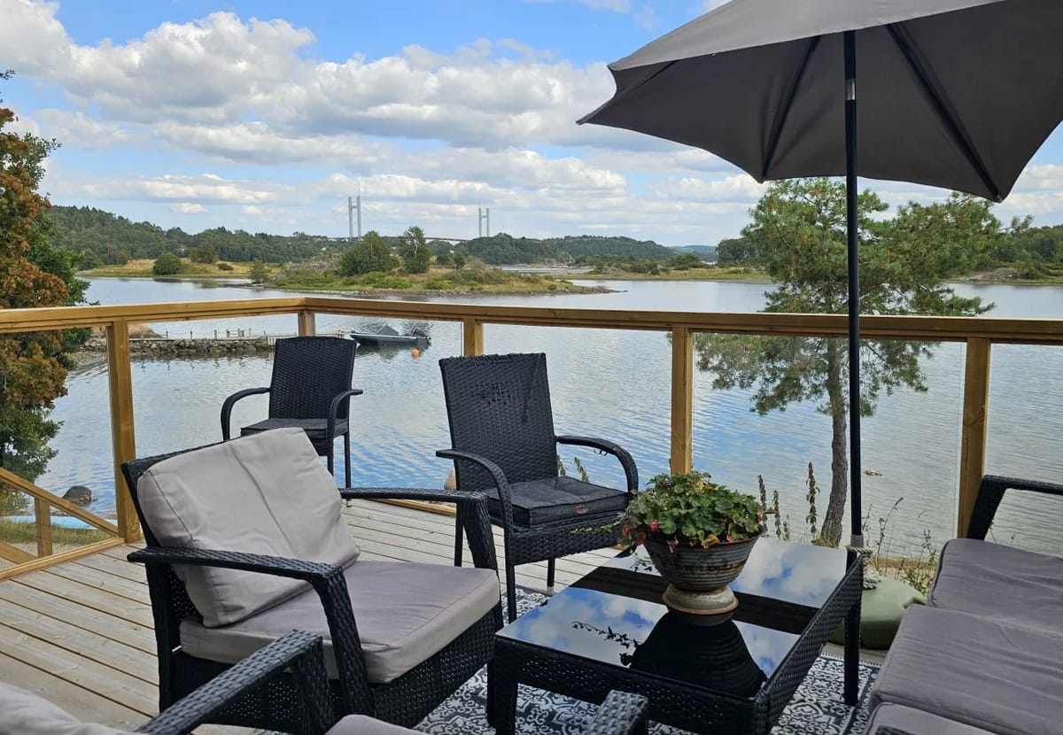 House in Myggenäs - Charming cottage in Myggenäs 20 m from the sea | SE09169