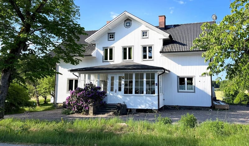 House in Svanesund - Villa with pool & lake view near Svanesund | SE09167