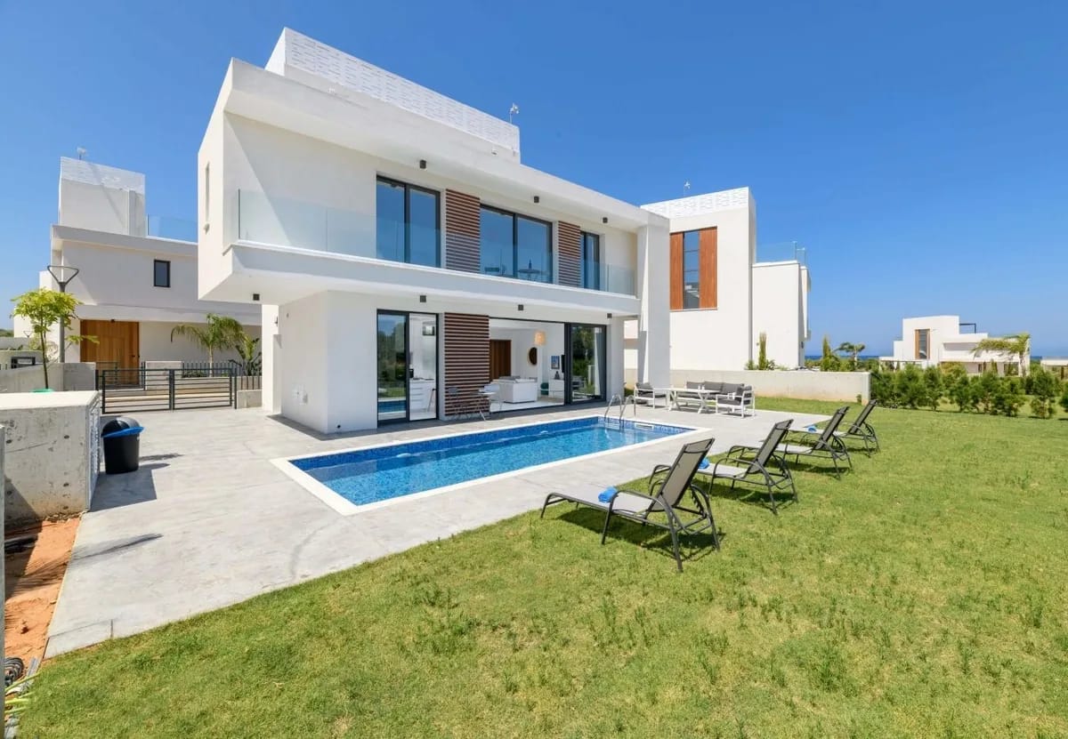 By The Beach - White Coral Villa
