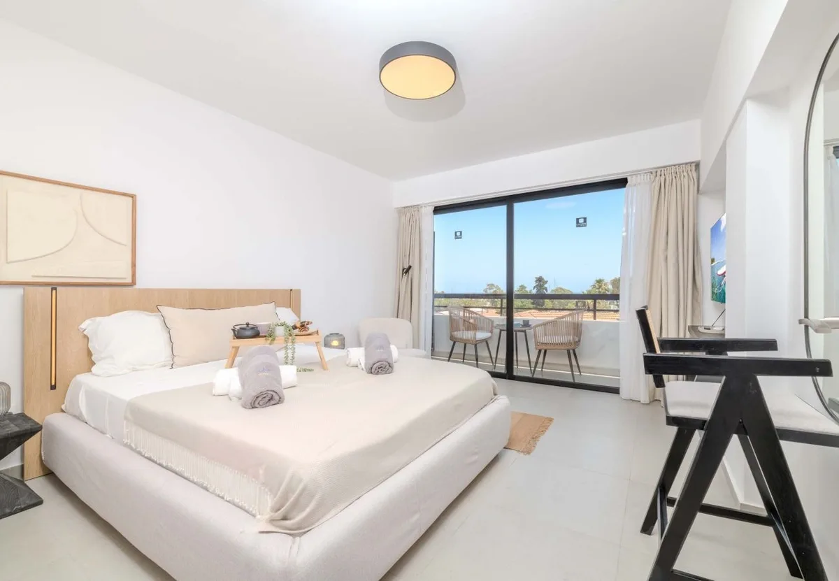Finikoudes Marina View 202