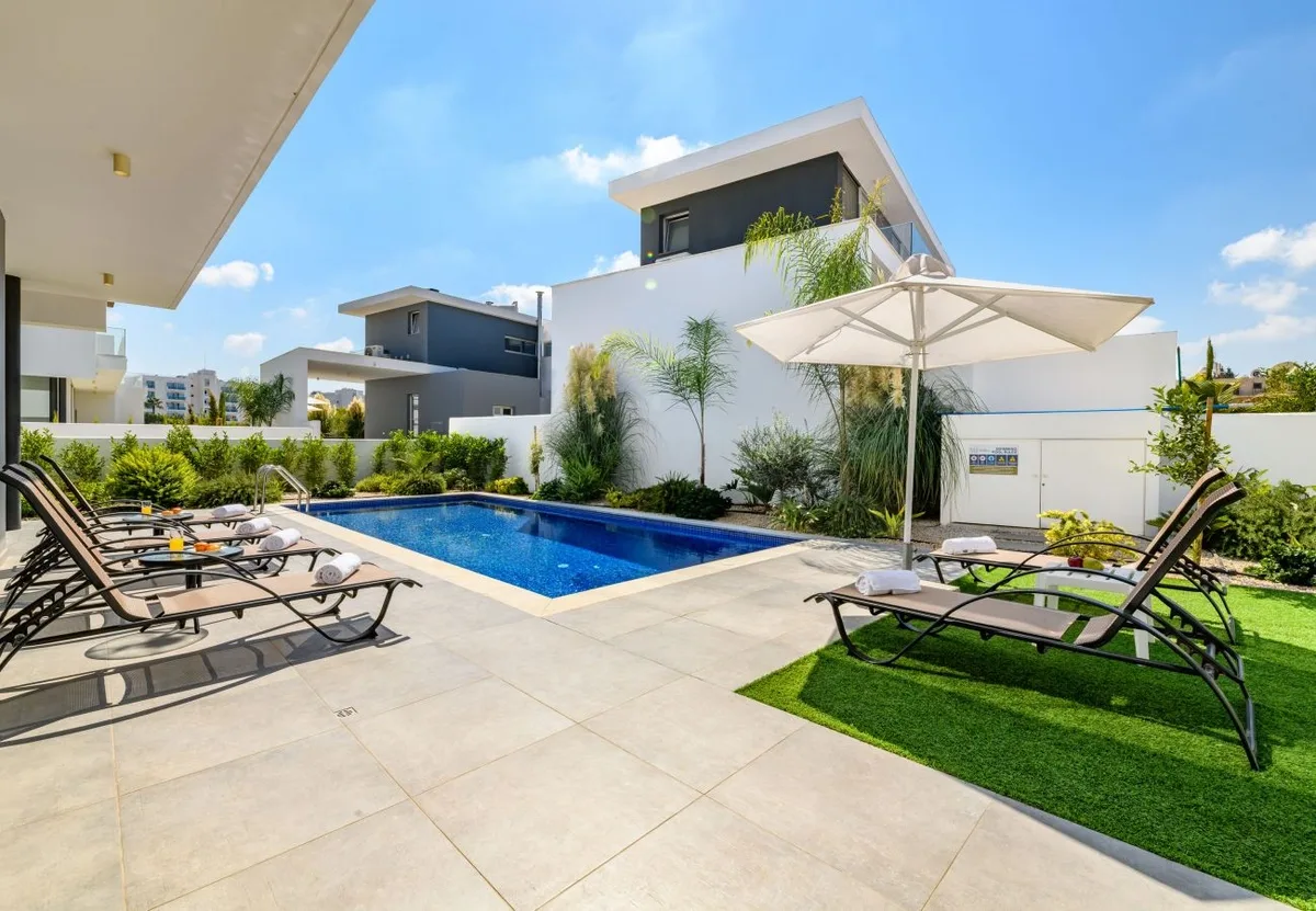 Olivine Waves Villa