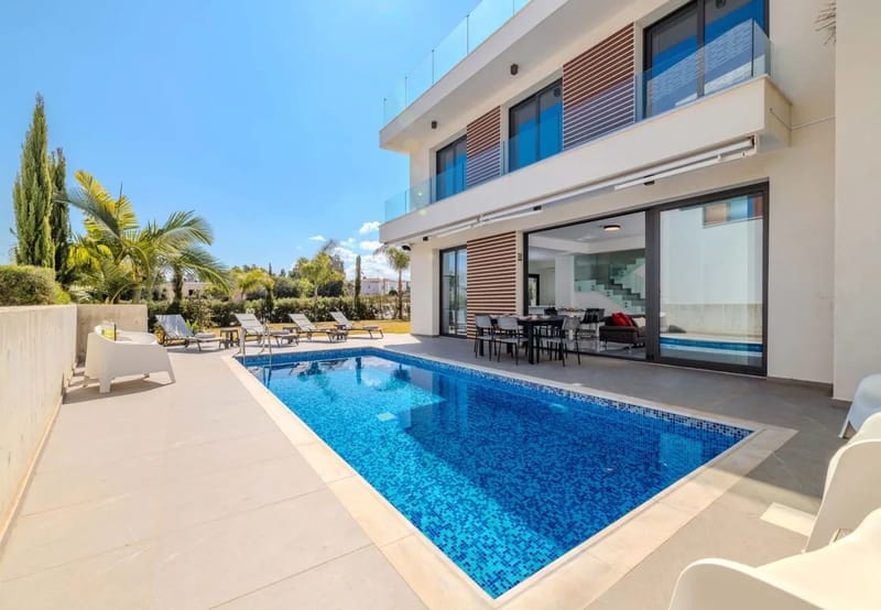 By The Beach - Aura Villa