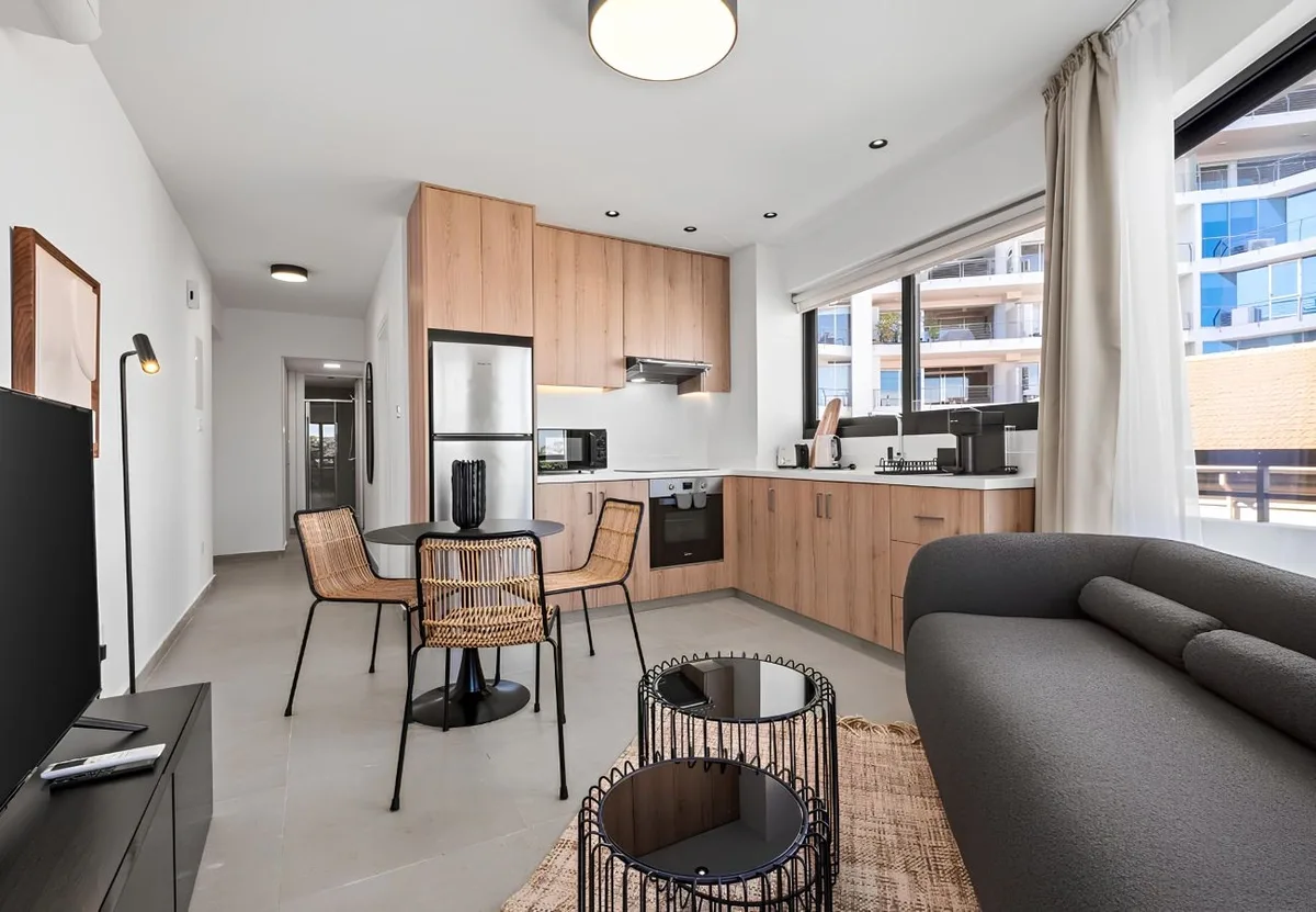 Finikoudes Marina View 201
