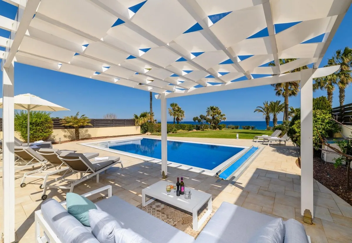 Royal Beachfront Villa - Foto 6