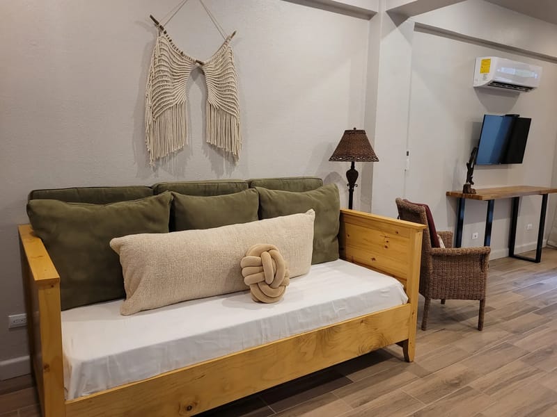Day bed in the living area