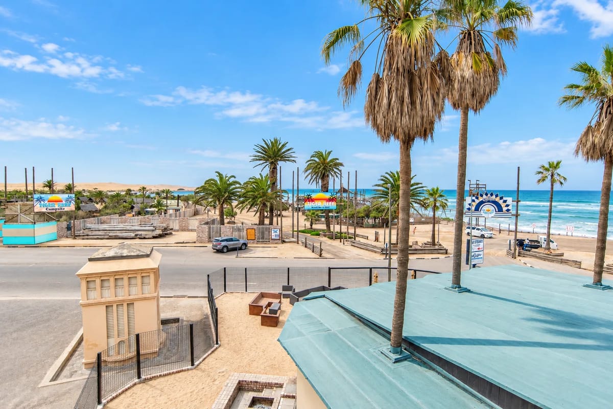 Beach Hotel Sea View Apartment 205