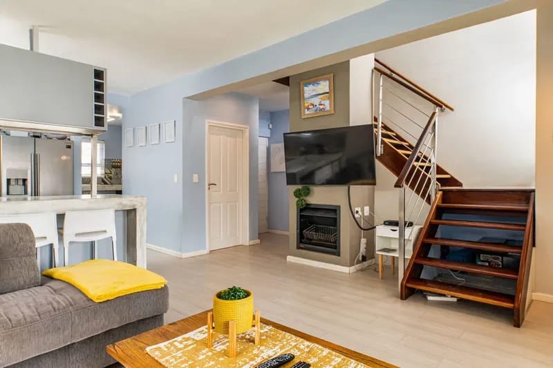 Waterfront Estate E7