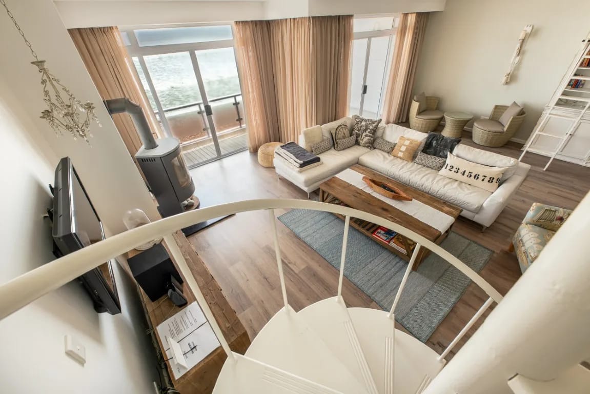 Beachfront Penthouse 43