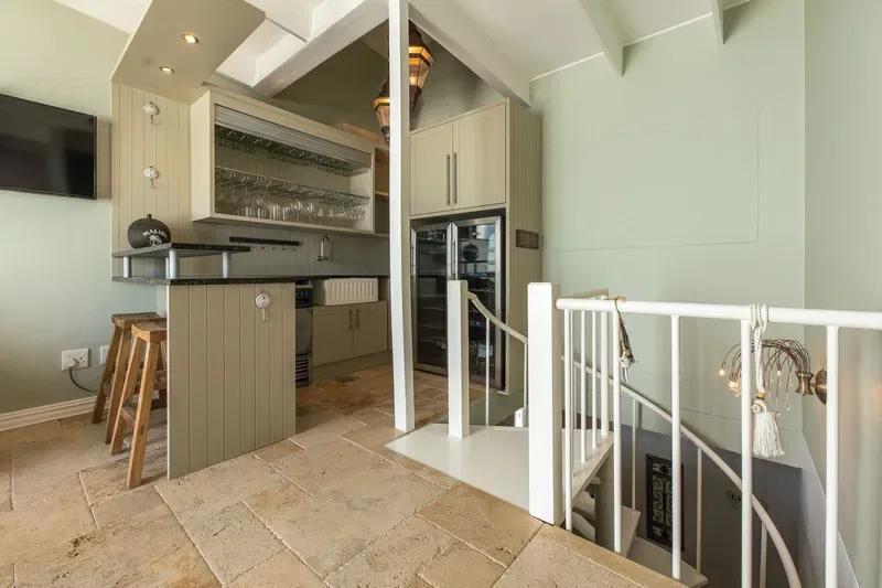 Beachfront Penthouse 43