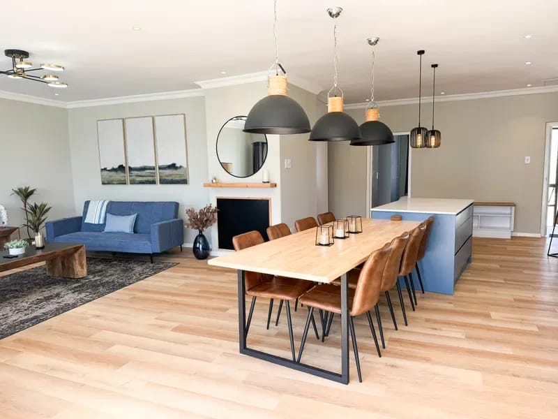Exquisite Sea View Apartment City Centre