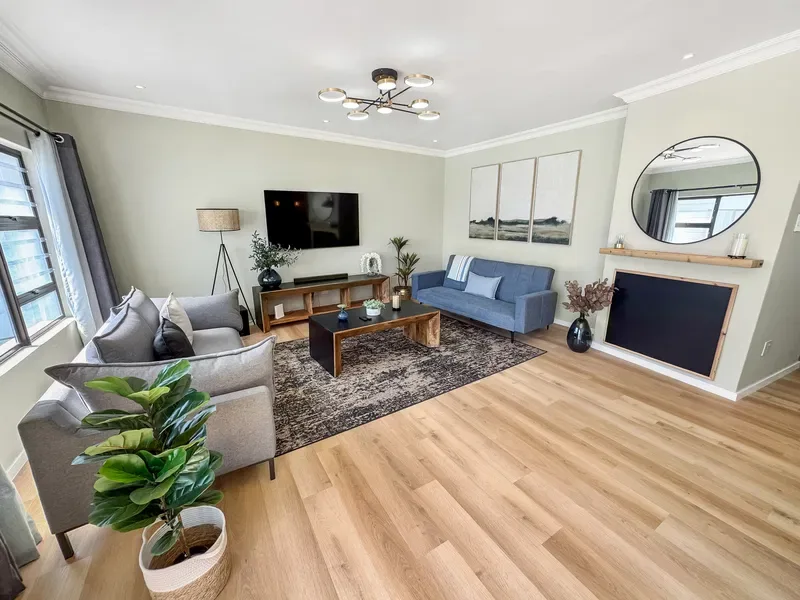 Exquisite Sea View Apartment City Centre