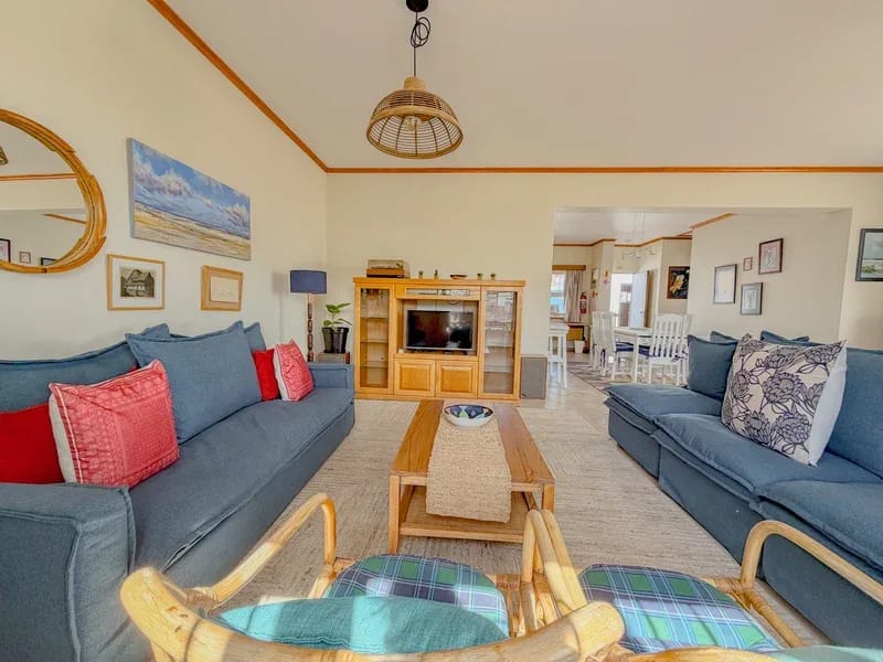 Sea View Cottage Main Beach Area