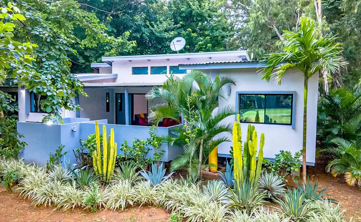 Eco Casita en Hacienda Iguana, Nicaragua – Casa Azul