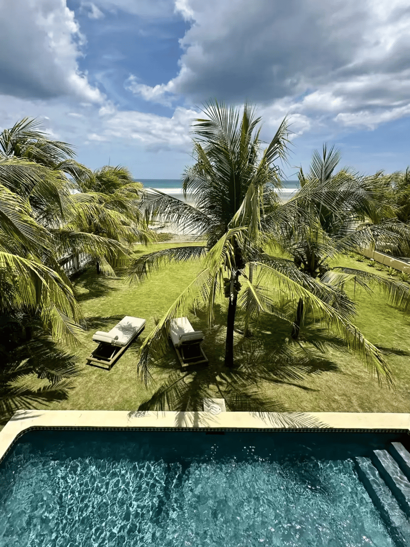 Vista a la piscina