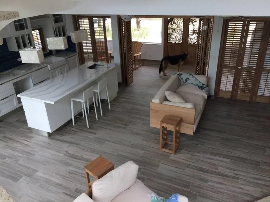 Panga Drops Surf House