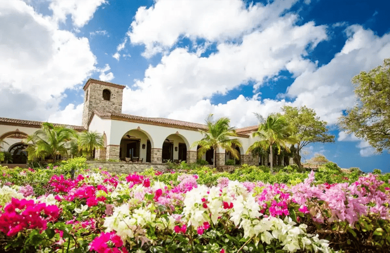 Stunning Beach Home In Rancho Santana – Casa Carolina