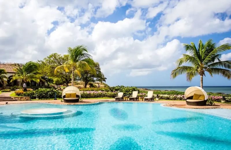 Stunning Beach Home In Rancho Santana – Casa Carolina