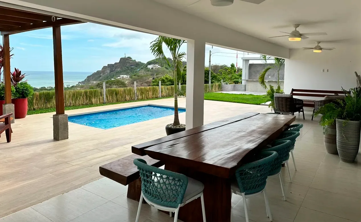 Casa Flamingos Rojos | Luxury Vacation Home In San Juan Del Sur