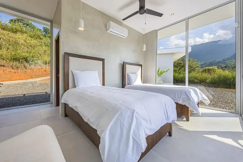 Maravillas — Bedroom 2