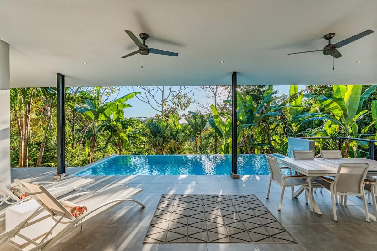 Solara Vista — Uvita
