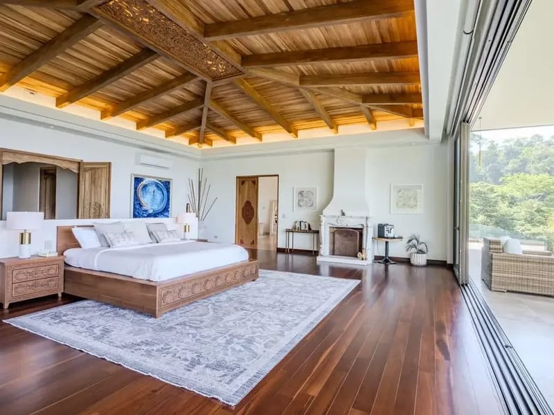 Casa de Luz — Master suite 05