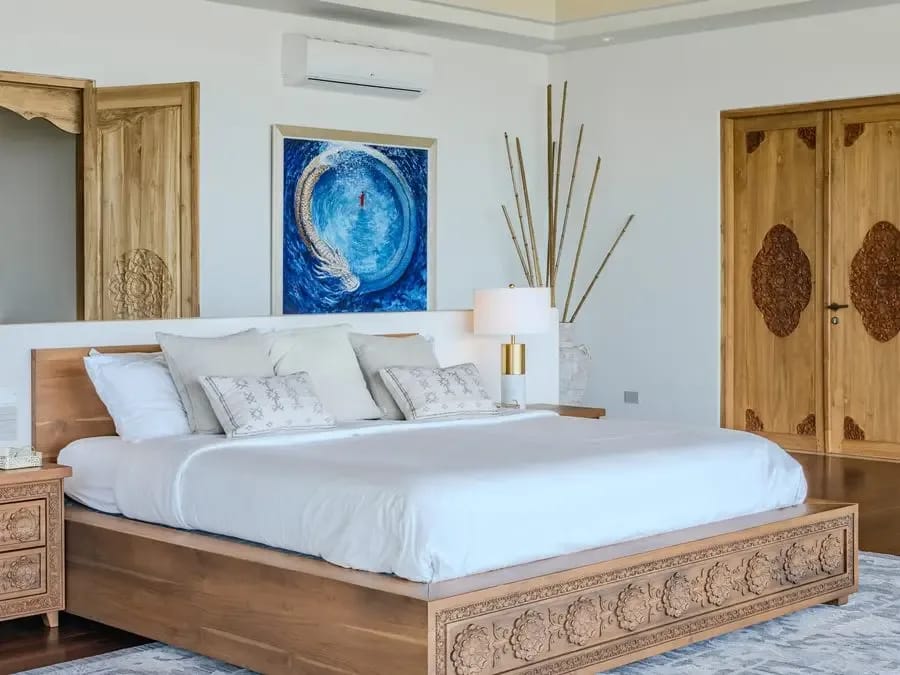 Casa de Luz — Master suite 04